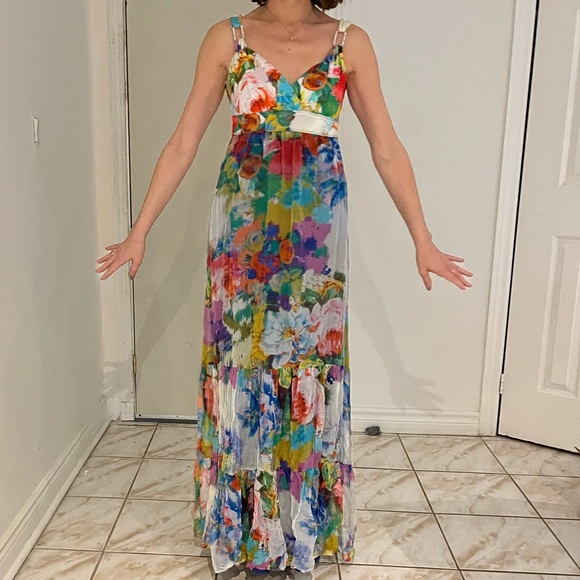 Floral dress with rhinestone detail - Picture 4 of 7
